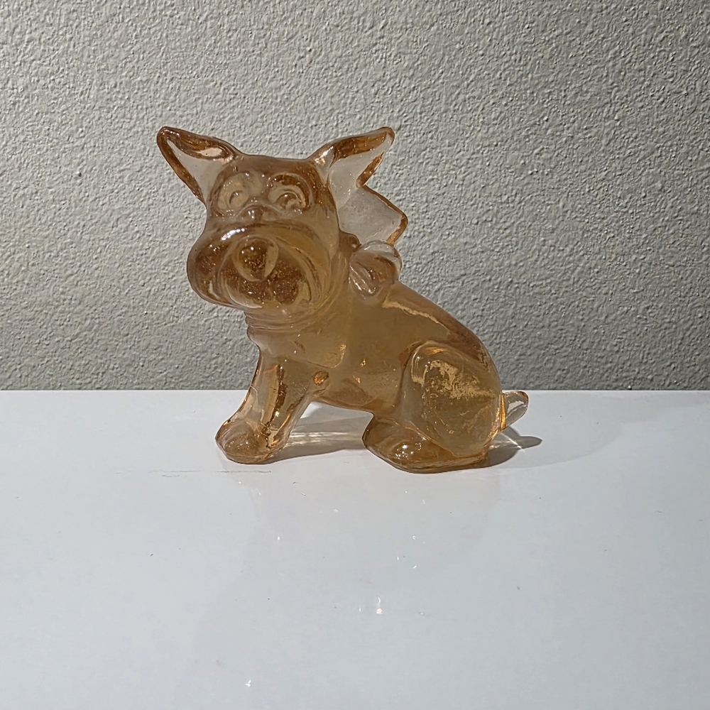Boyd Glass Orangey Pink Parlour Pup Figurine
